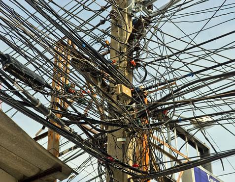 messy_wires.jpg
